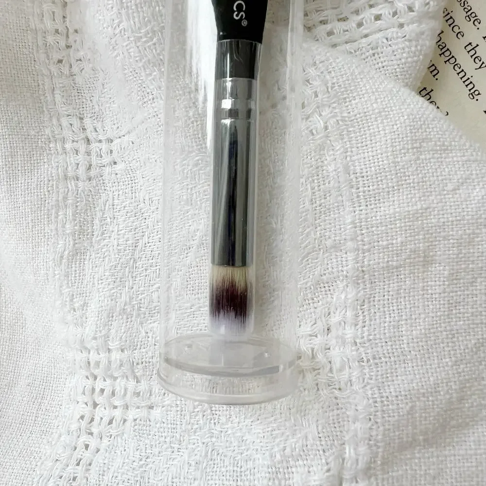 IT Cosmetics Heavenly Luxe Complexion Perfection Makeup Brush #7 NEW Sealed